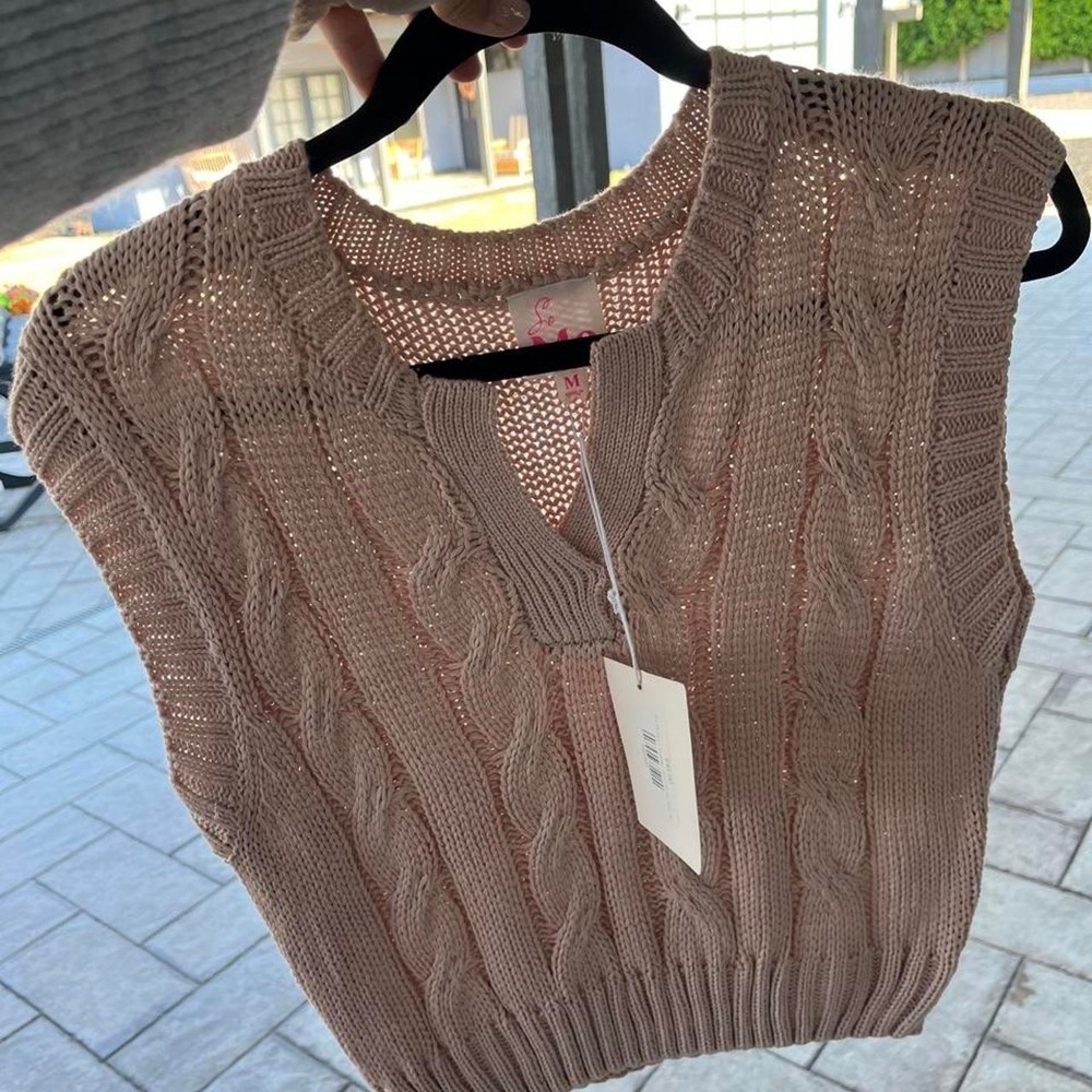 So Me Cable Knit Sleeveless Vest — Dusty Pink